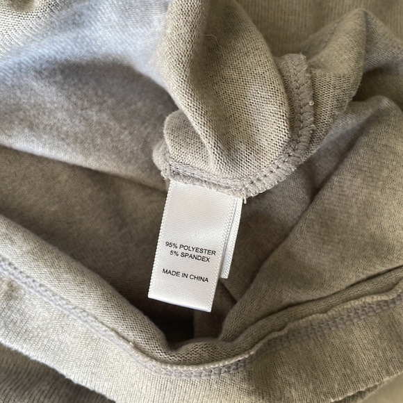 TWO PIECE SET - Picture 5 of 7